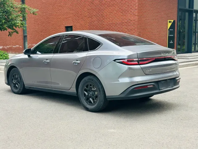 BYD Seal 05 DM-i — Фото автомобиля 6