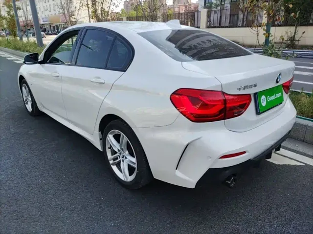 BMW 1 Series — Фото автомобиля 4