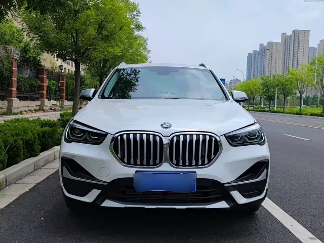 BMW X1 — Фото автомобиля 2