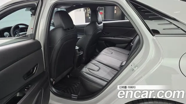 Hyundai Avante CN7 — Фото автомобиля 17