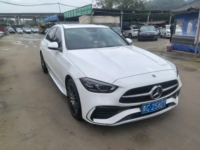 Mercedes-Benz C-Class — Фото автомобиля 3