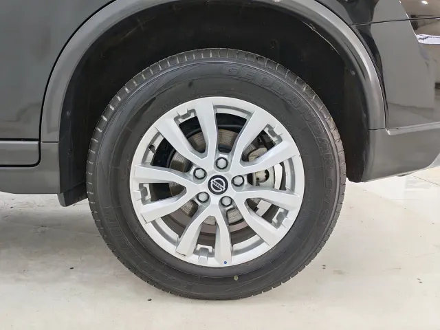Nissan X-Trail — Фото автомобиля 18