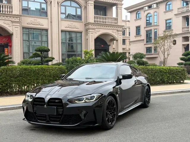 Фотография автомобиля — BMW M4