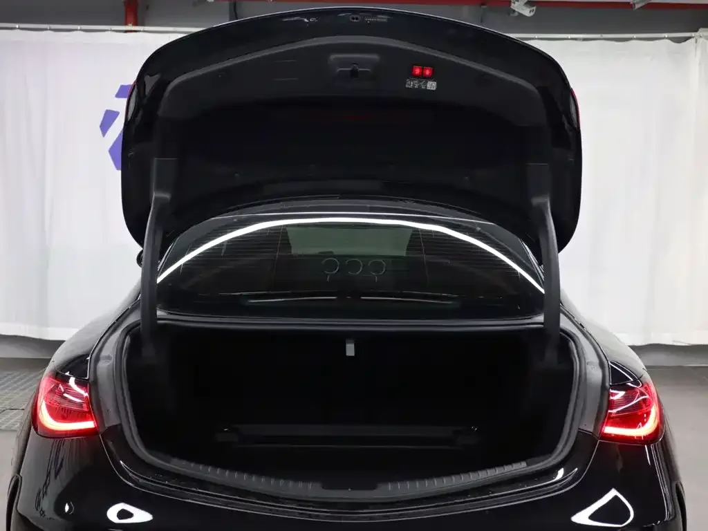 Mercedes-Benz Mercedes-AMG CLE 2024 AMG CLE 53 4MATIC+ Coupe — Фото автомобиля 27
