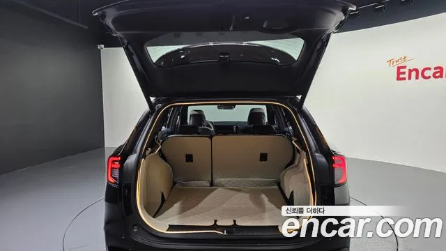 Kia Sportage Бензин 1.6 турбо 2WD — Фото автомобиля 8