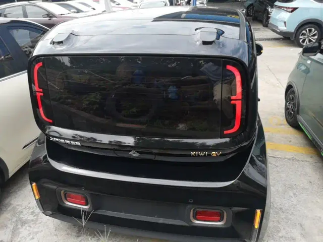 Baojun KiWi EV — Фото автомобиля 5