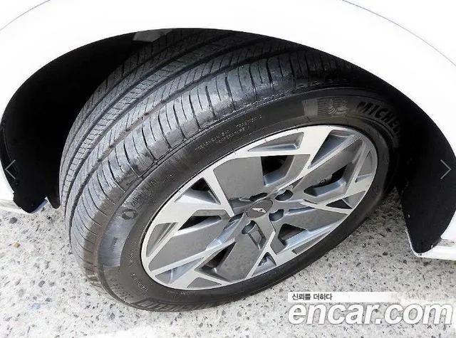 Genesis GV70 Electrified GV70 — Фото автомобиля 19