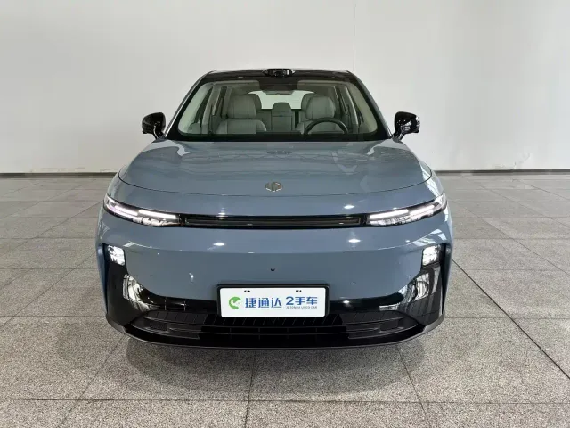 Leapmotor B10 — Фото автомобиля 16