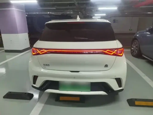 BYD Dolphin — Фото автомобиля 5