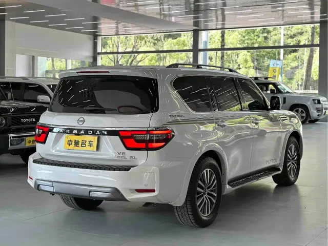 Nissan Patrol — Фото автомобиля 5