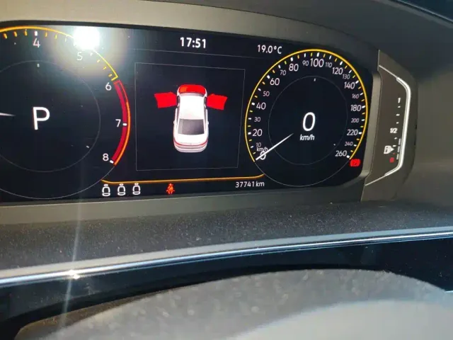 Volkswagen Passat — Фото автомобиля 13