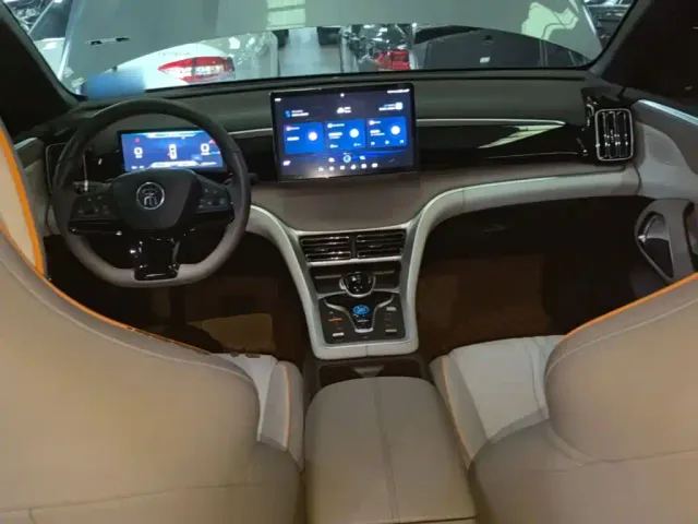 BYD Song Pro — Фото автомобиля 9
