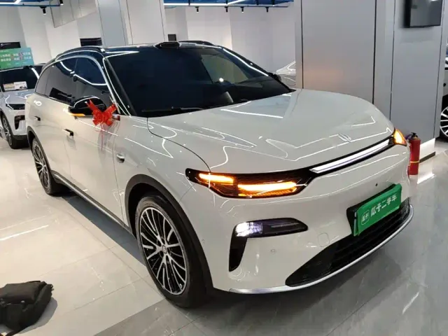 Leapmotor C11 — Фото автомобиля 3
