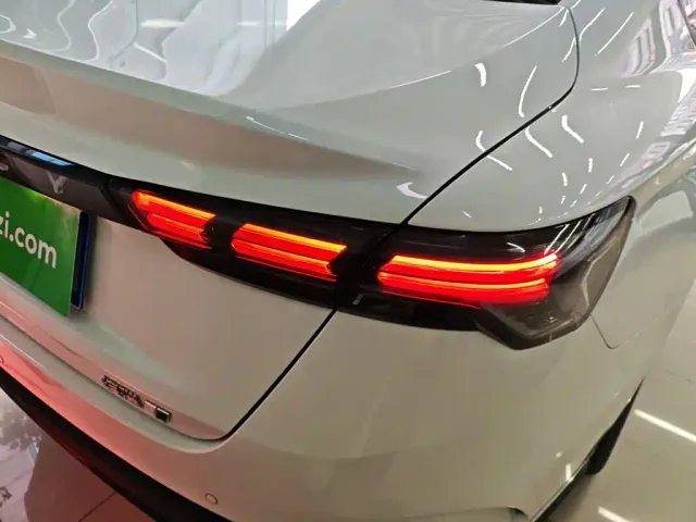 Geely Binrui — Фото автомобиля 7