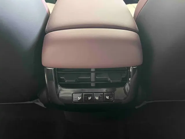 BYD Seal 07 DM-i — Фото автомобиля 22