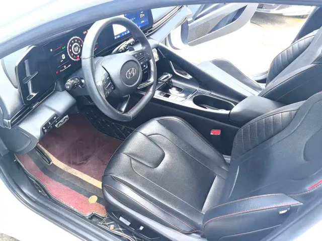 Hyundai Elantra — Фото автомобиля 4
