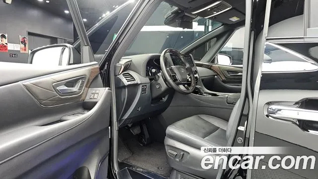 Toyota Alphard — Фото автомобиля 7