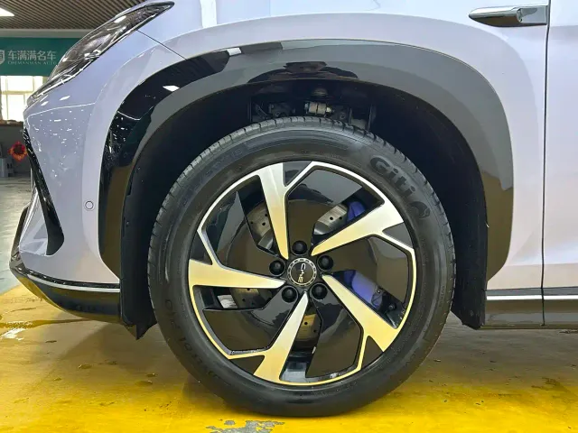 BYD Sealion 07 EV — Фото автомобиля 9