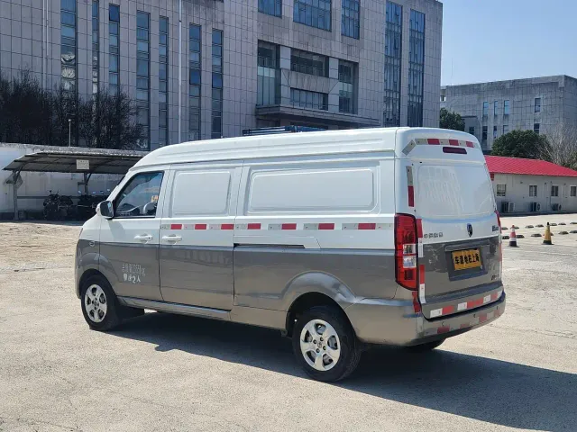 Jinbei New Hiace X30L — Фото автомобиля 4
