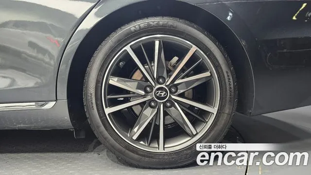 Hyundai Grandeur Новый Grandeur IG 3.0 LPi (Для проката) — Фото автомобиля 17