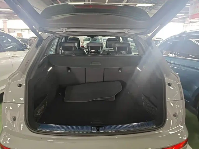Audi Q5L — Фото автомобиля 18