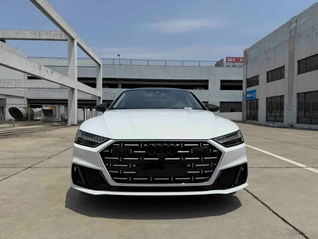 Audi A7L — Фото автомобиля 2