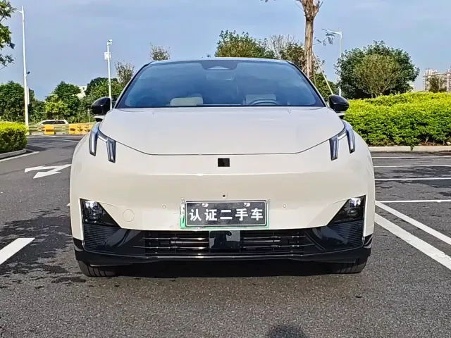 Lynk & Co Z20 — Фото автомобиля 2