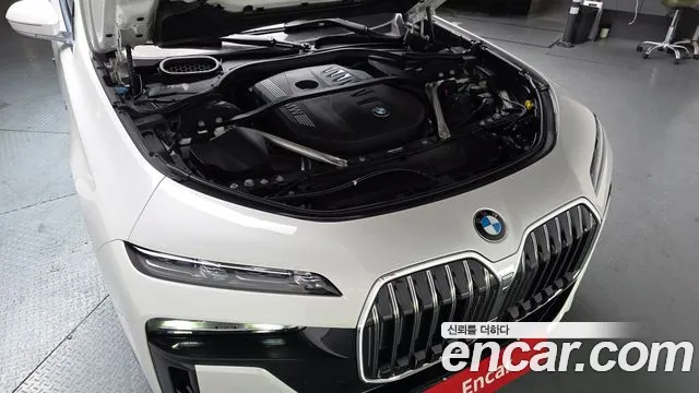 BMW 7 Series G70 — Фото автомобиля 5