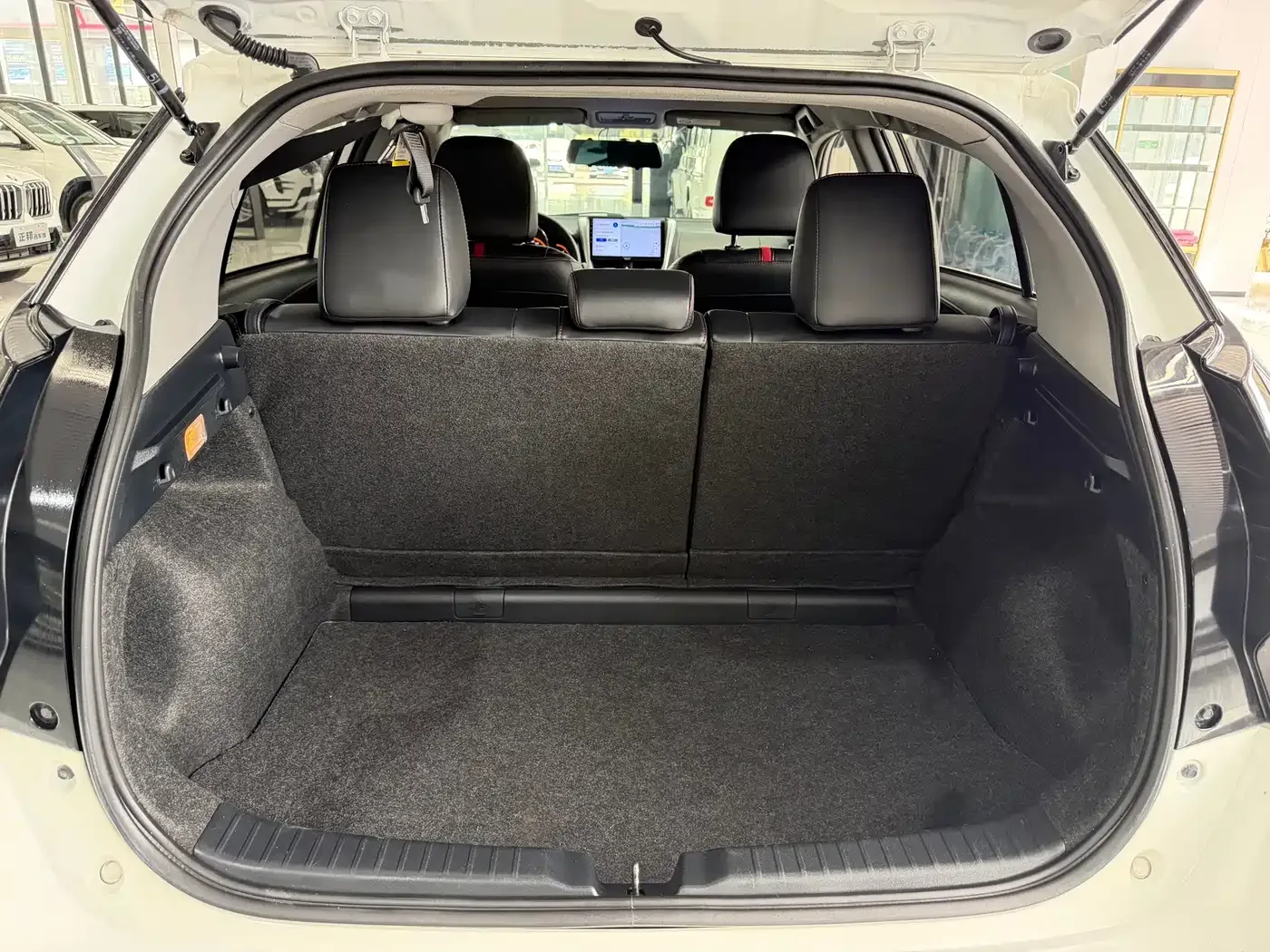 Toyota YARiS L Zhi Xuan 2022 Zhi Xuan X 1.5L CVT Luxury PLUS Edition — Фото автомобиля 16