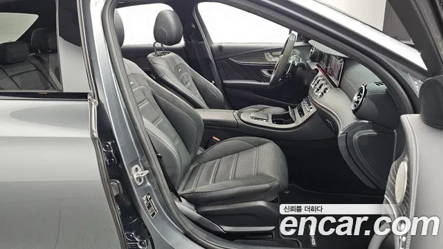 Mercedes-Benz E-Class W213 — Фото автомобиля 16