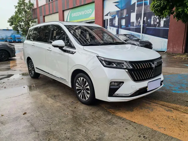 Wuling Jiachen — Фото автомобиля 3
