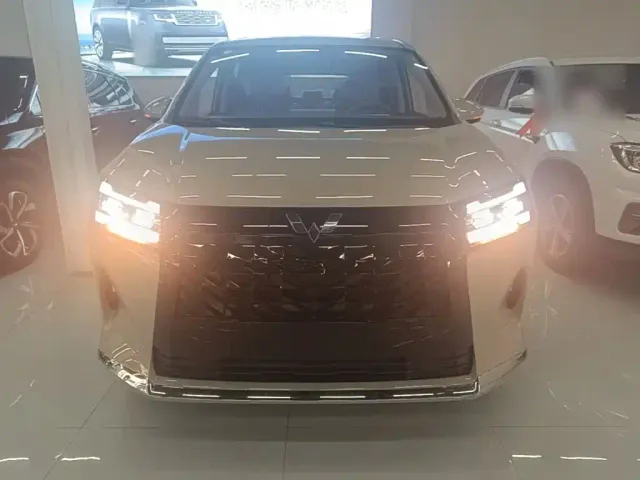 Wuling Starlight 730 — Фото автомобиля 2