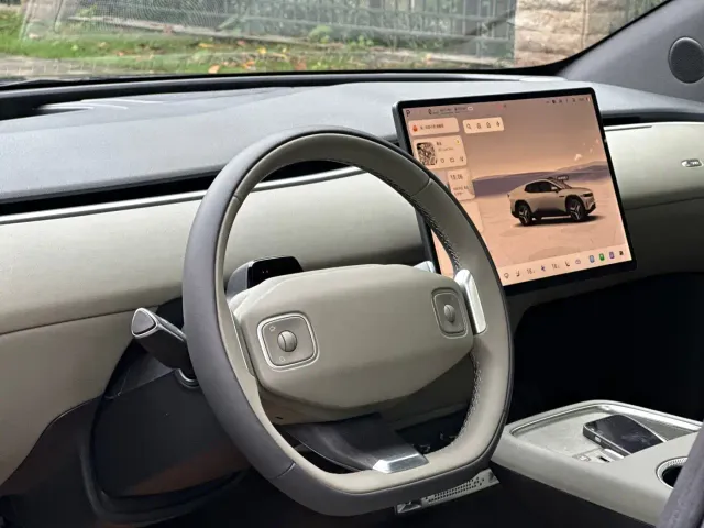 Changan Qiyuan E07 — Фото автомобиля 11