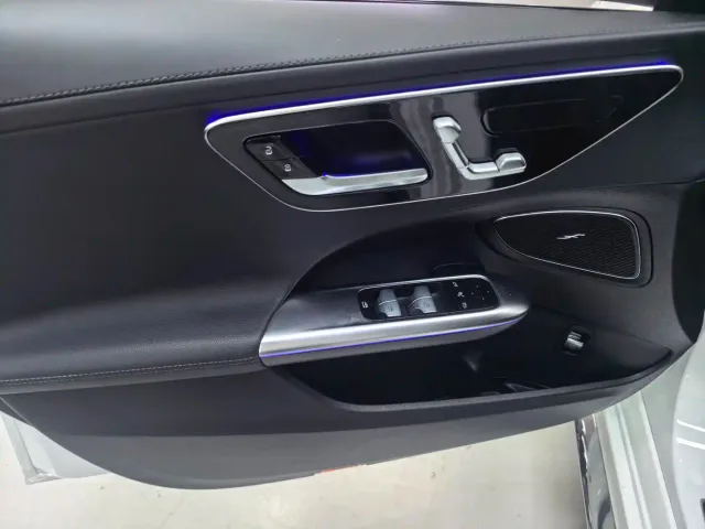 Mercedes-Benz C-Class — Фото автомобиля 3