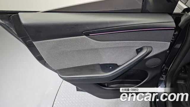 Tesla Model Y — Фото автомобиля 24