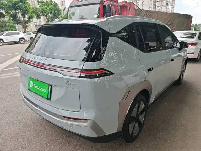 GAC Aion Y — Фото автомобиля 6