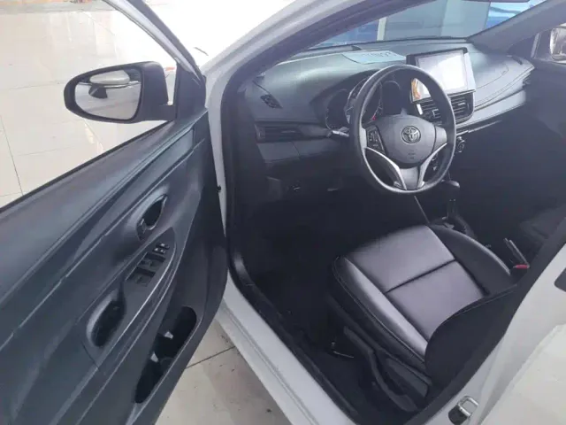 Toyota Vios FS — Фото автомобиля 15