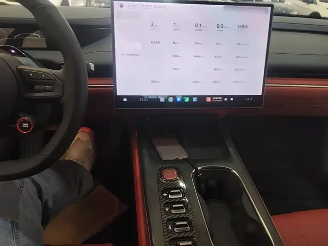 Xiaomi SU7 — Фото автомобиля 9