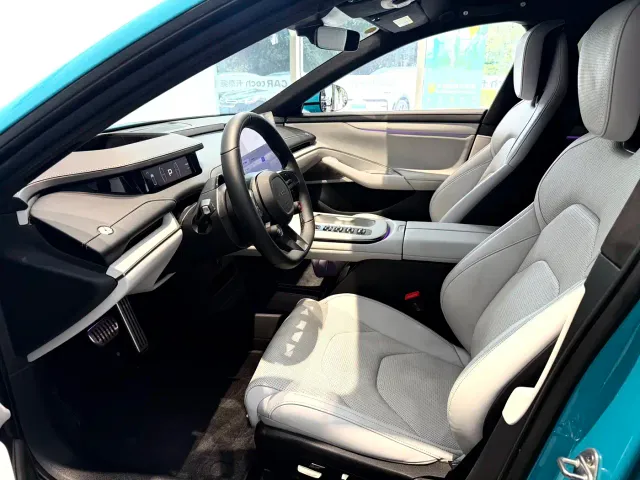 Xiaomi SU7 — Фото автомобиля 11