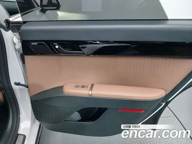 Hyundai Grandeur GN7 — Фото автомобиля 14