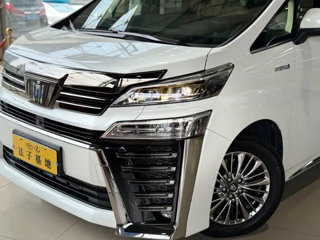 Toyota Vellfire — Фото автомобиля 5