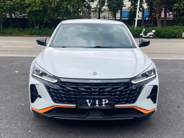 Dongfeng Yixuan — Фото автомобиля 2