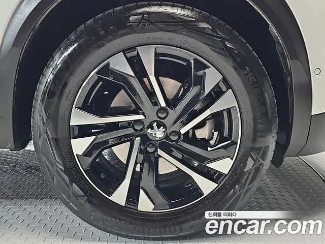 Peugeot 2008 2nd Gen — Фото автомобиля 5