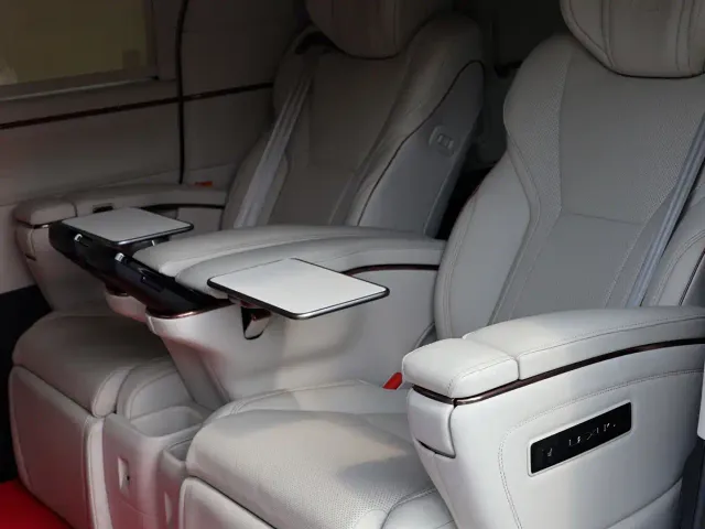 Lexus LM — Фото автомобиля 7