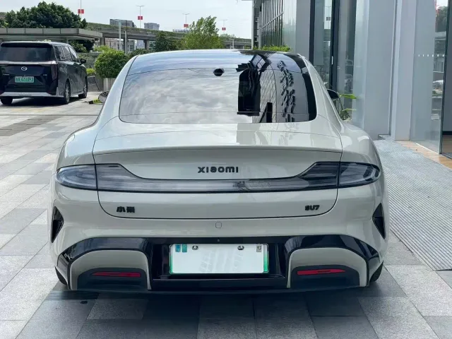 Xiaomi SU7 — Фото автомобиля 6