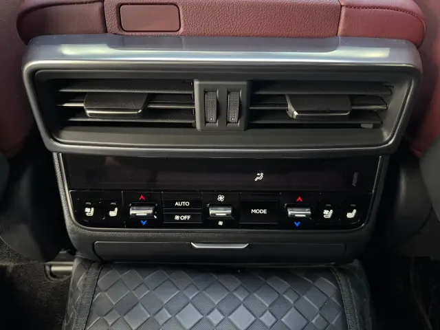 Lexus LX — Фото автомобиля 18