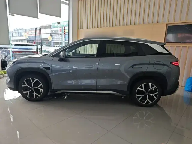BYD Song L DM-i — Фото автомобиля 4