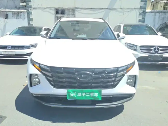 Hyundai Tucson — Фото автомобиля 2