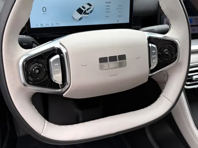 Geely Galaxy Stellar 6 — Фото автомобиля 21