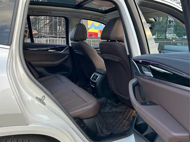 BMW X3 — Фото автомобиля 19